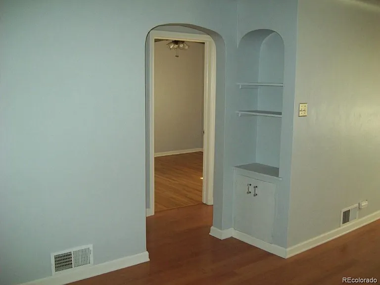 1200 S Harrison St — Photo 5