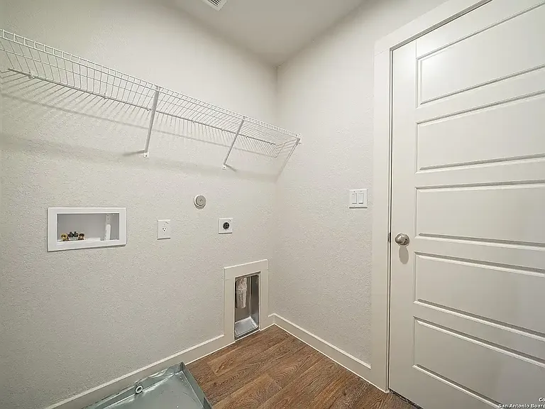 731 Bellamy Dr — Photo 16