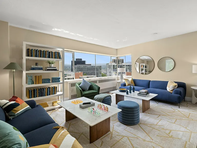 The Vue — Photo 22