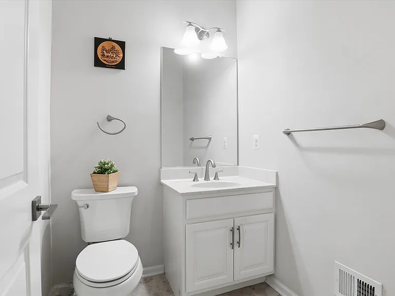 23755 Hopewell Manor Ter — Photo 19