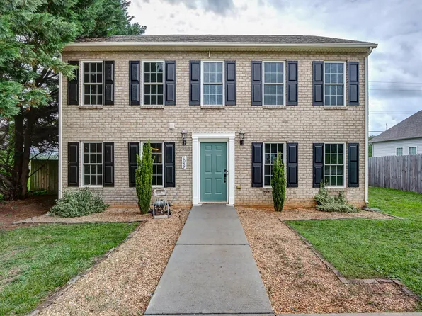 1057 Old Trail Rd, Forest, VA 24551