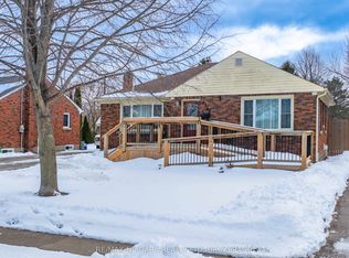 6122 Burdette Dr, Niagara Falls, ON L2E 5G7