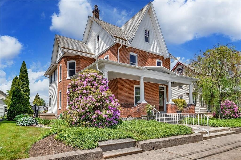 26 N Penrose St, Quakertown, PA 18951 Zillow