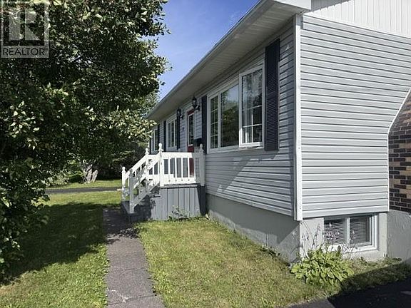 4th image of 29 Hawker Cres
