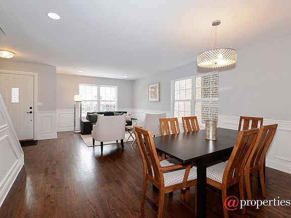 Living Room / Dining Room