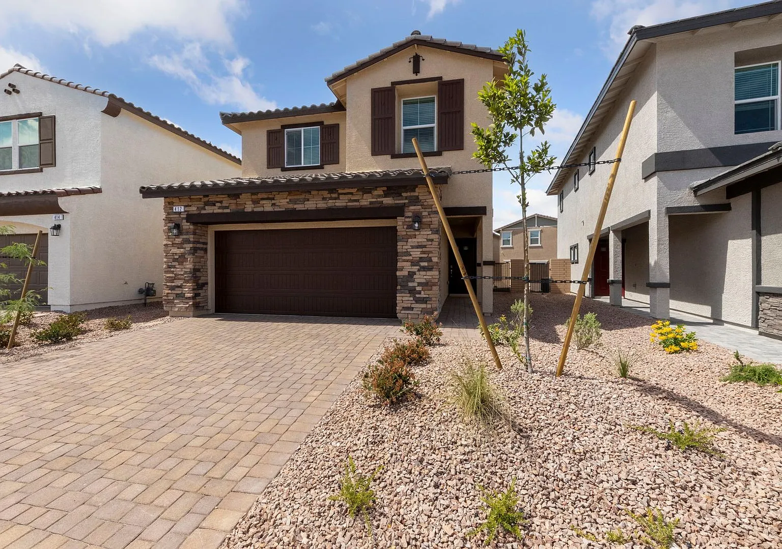 Cadence 4 Bedroom Smart Home — Photo 2