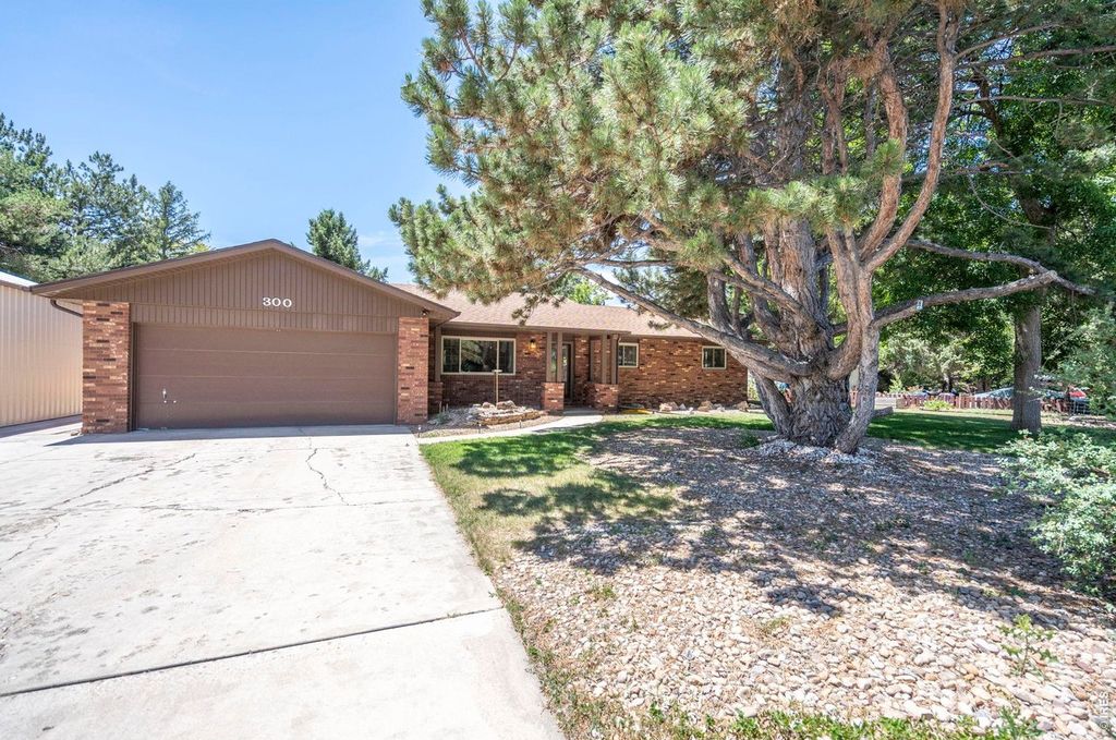 300 Ranch Acres Dr