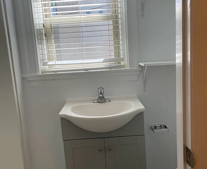 4349 Main St #2R — Photo 5