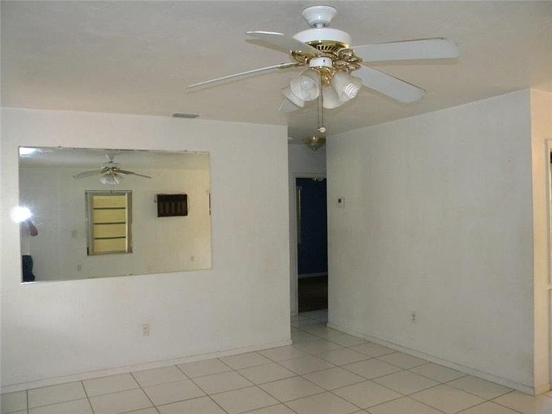 1st image of 1580 NE 141st St
