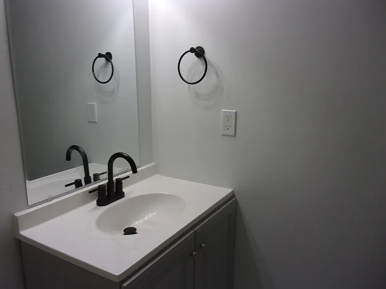 1673 Eagles Pl #102-C — Photo 13