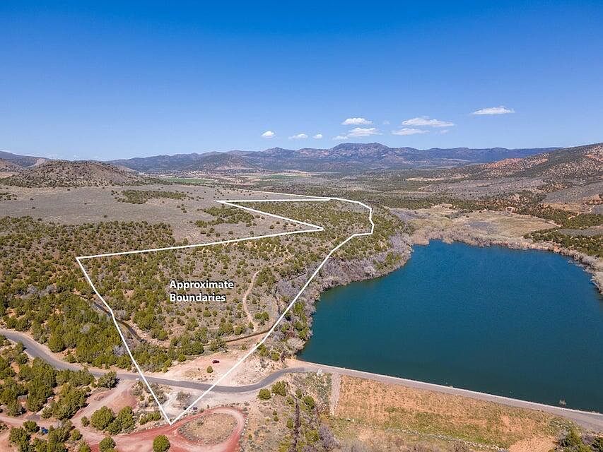 1st image of Baker Lake Rd