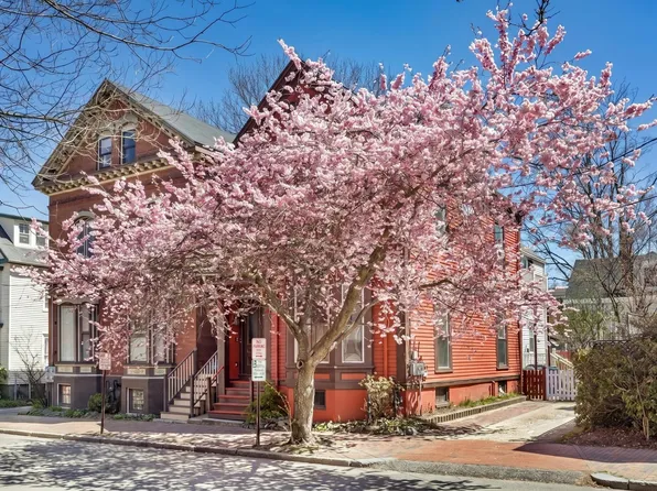 75 Carleton Street, Portland, ME 04102