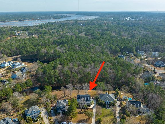 5th image of 3742 Saint Ellens Dr