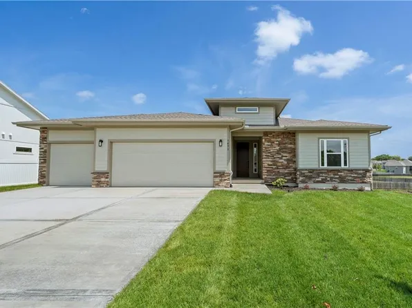 1471 N 162nd Ct, Basehor, KS 66007