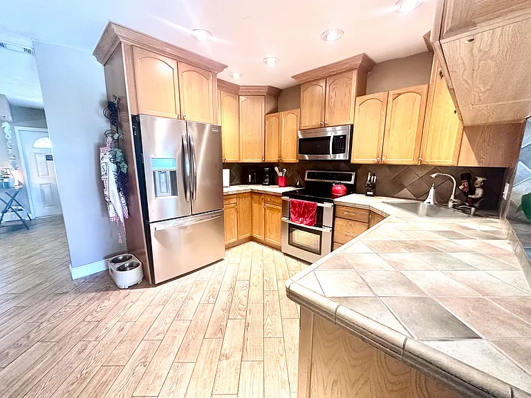 1400 NW 46th St — Photo 14
