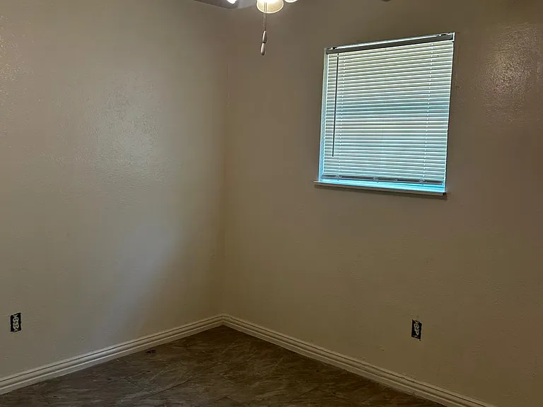 1515 Rockbrook St — Photo 3