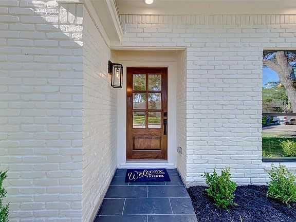 4th image of 12339 Barryknoll Ln