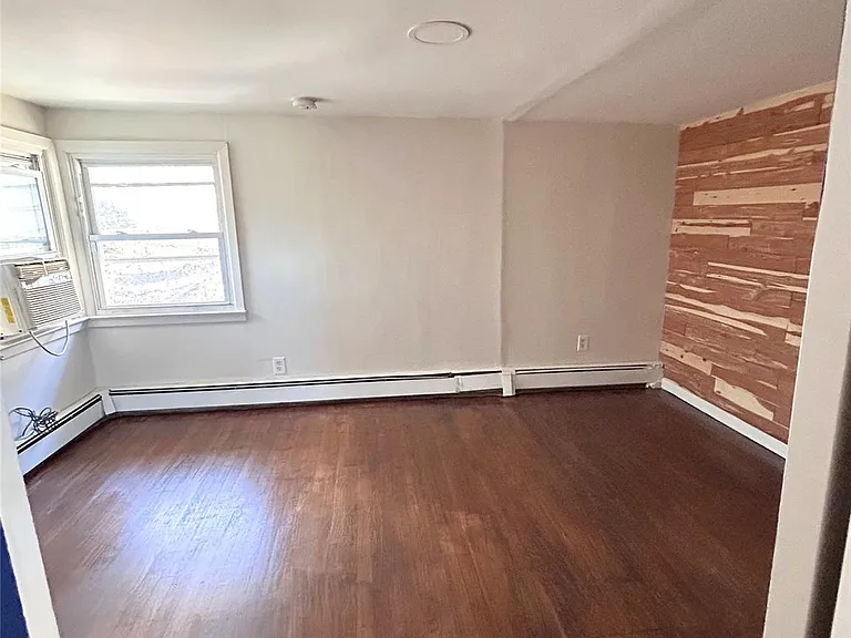 451 E Main St — Photo 15