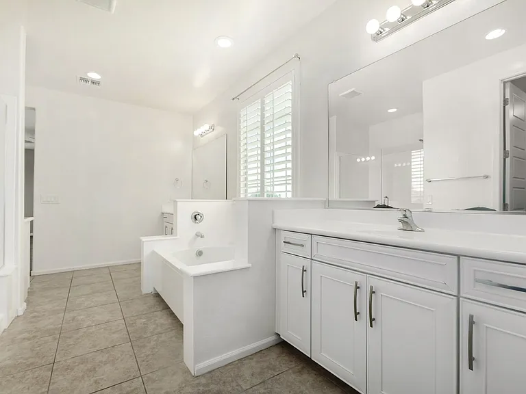 1527 W Windhaven Ave — Photo 18