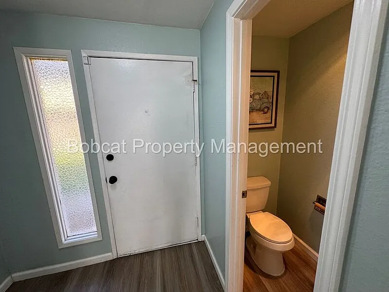 1330 Ashby Ct — Photo 2