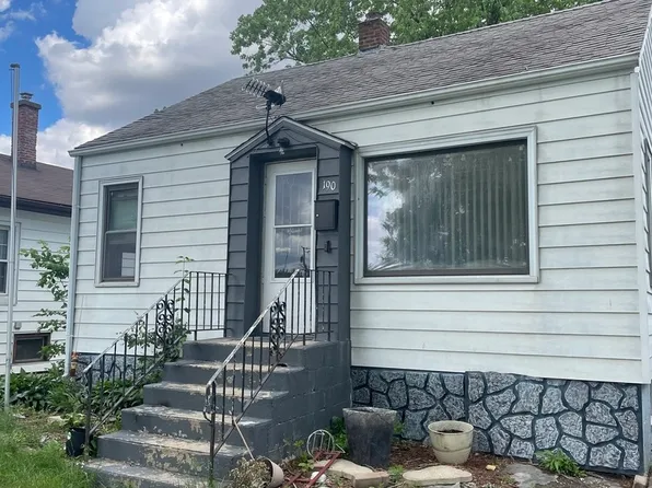 190 S Douglas Ave, Bradley, IL 60915
