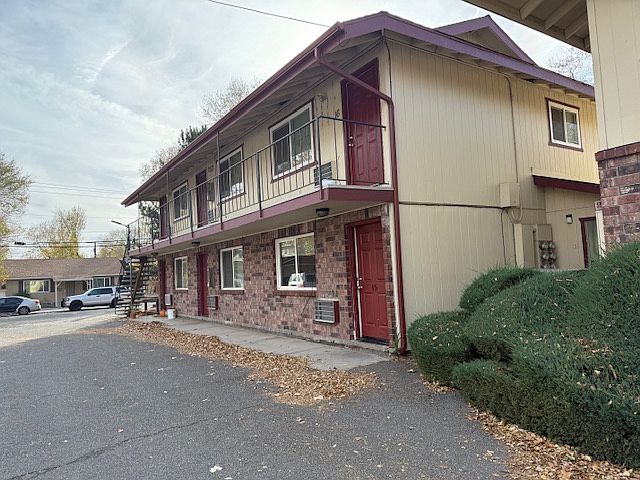 1st image of 109 S Harbin Ave APT 11