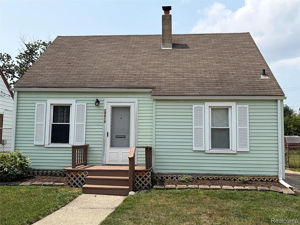 1st image of 28915 Essex St