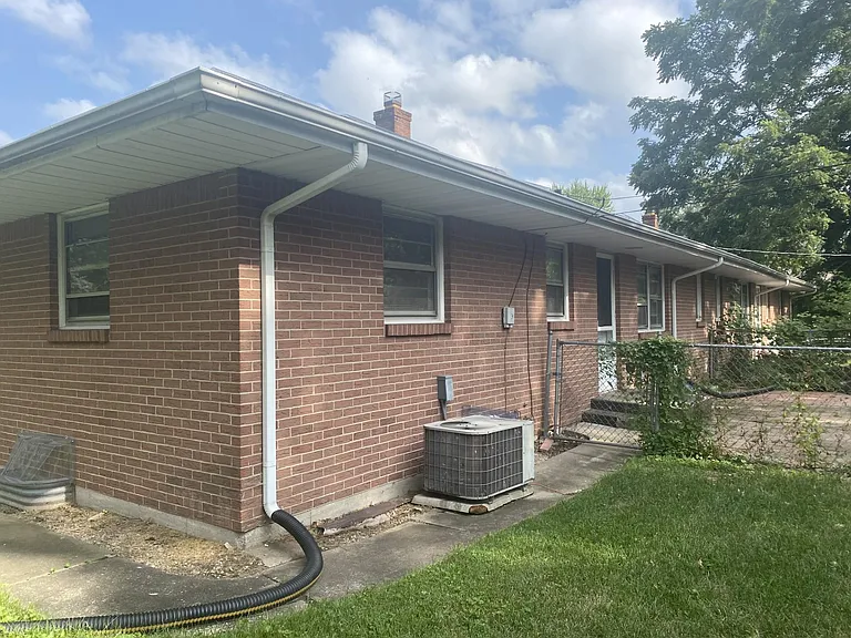 1207 Eastview Rd — Photo 46