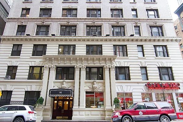 1st image of 162 W 54th St APT 9A