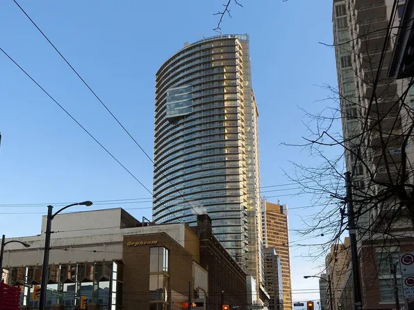 833 Seymour St #2102, Vancouver, BC V6B 0G4