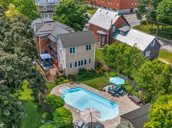 26 Centre St, Prince Edward County, ON K0K 2T0