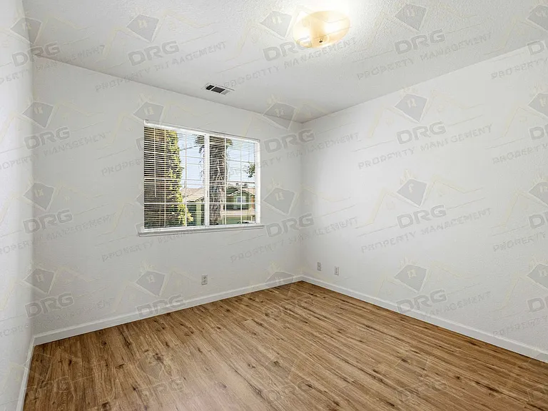 2101 Finley Ct — Photo 32