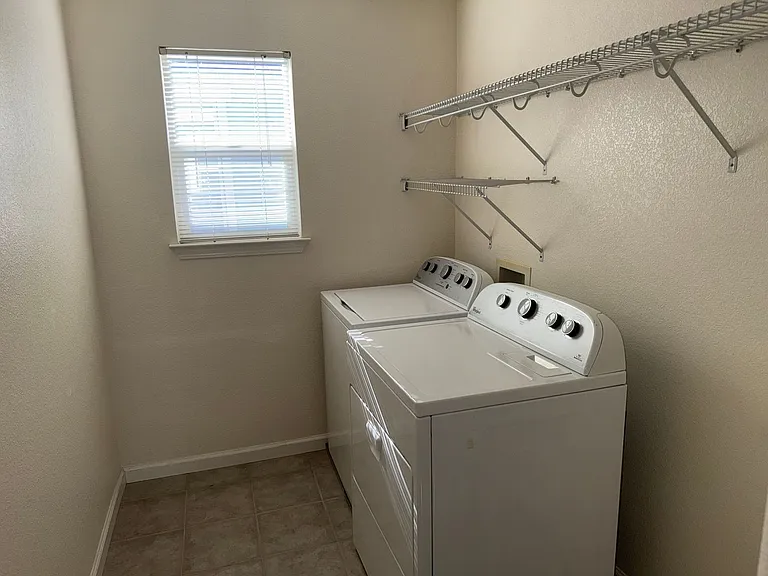 8457 Old Oak Rd — Photo 23