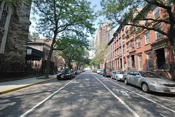 Rented by KYLM, LLC | media 9