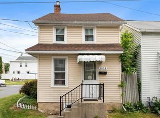 1003 Crane St N, Catasauqua, PA 18032