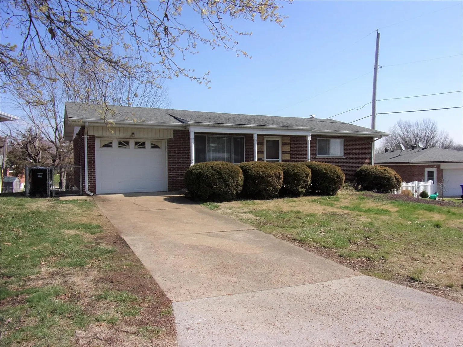 409 Earlsfield Ln photo 1