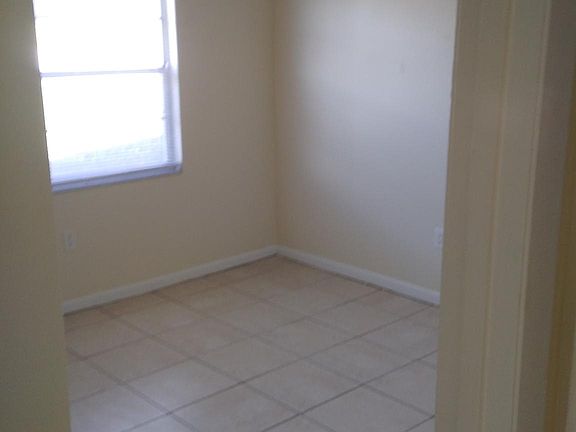 2nd image of 645 Alta Vista St