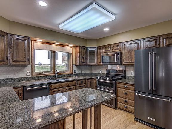 5th image of 2804 W Princeton Avenue