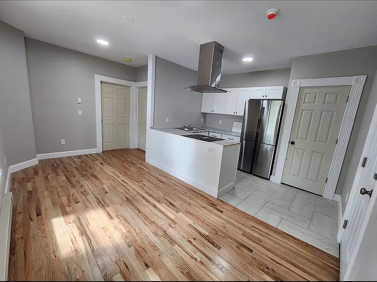 280 Garden St #8R — Photo 5