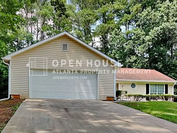 1254 Parkwood Chase NW, Acworth, GA 30102