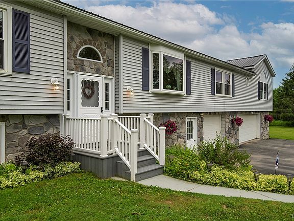 3rd image of 758 Russia Rd