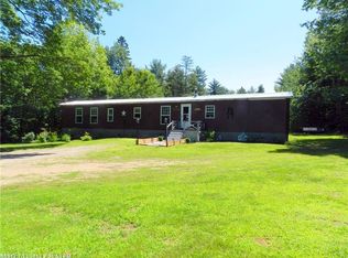916 Canaan Rd, Hartland, ME 04943