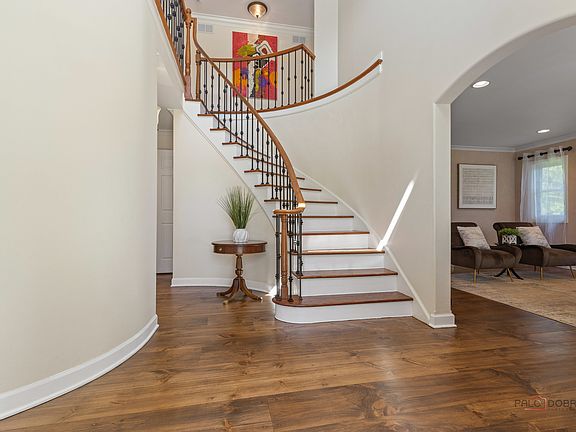 4th image of 23617 N Kingston Row