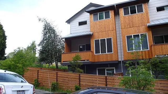 3 bed, 2.5 bath, 1245 sqft, $1,250 — Photo 1