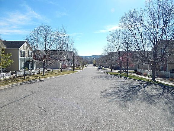 Neighborhood Entry