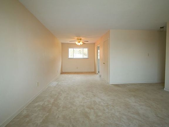 Living room + Dining room