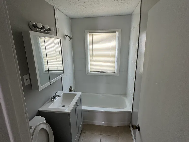 18431 Bloom St — Photo 4