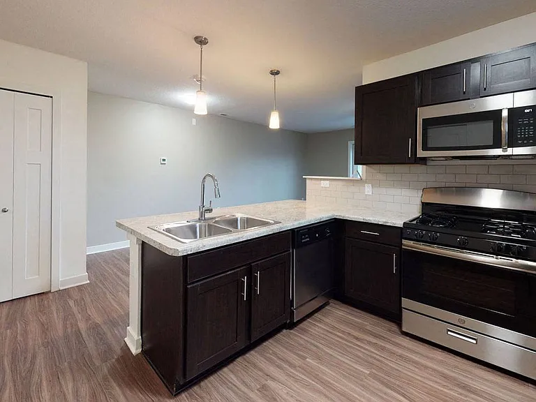 Strathmore Apartment Homes — Photo 16
