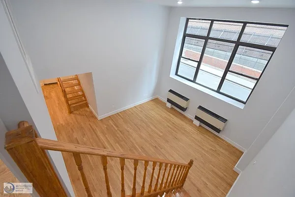 Rented by Mossanen Group | media 24