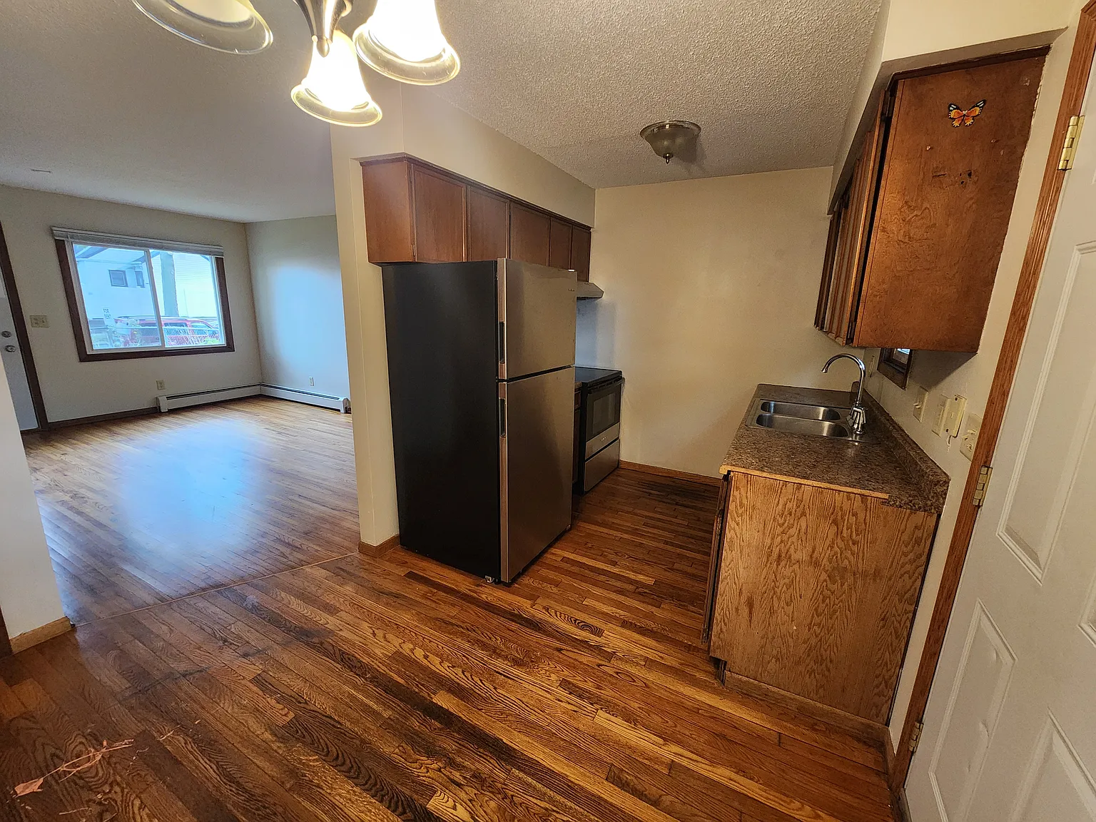 2 bed, $1,700 — Photo 4
